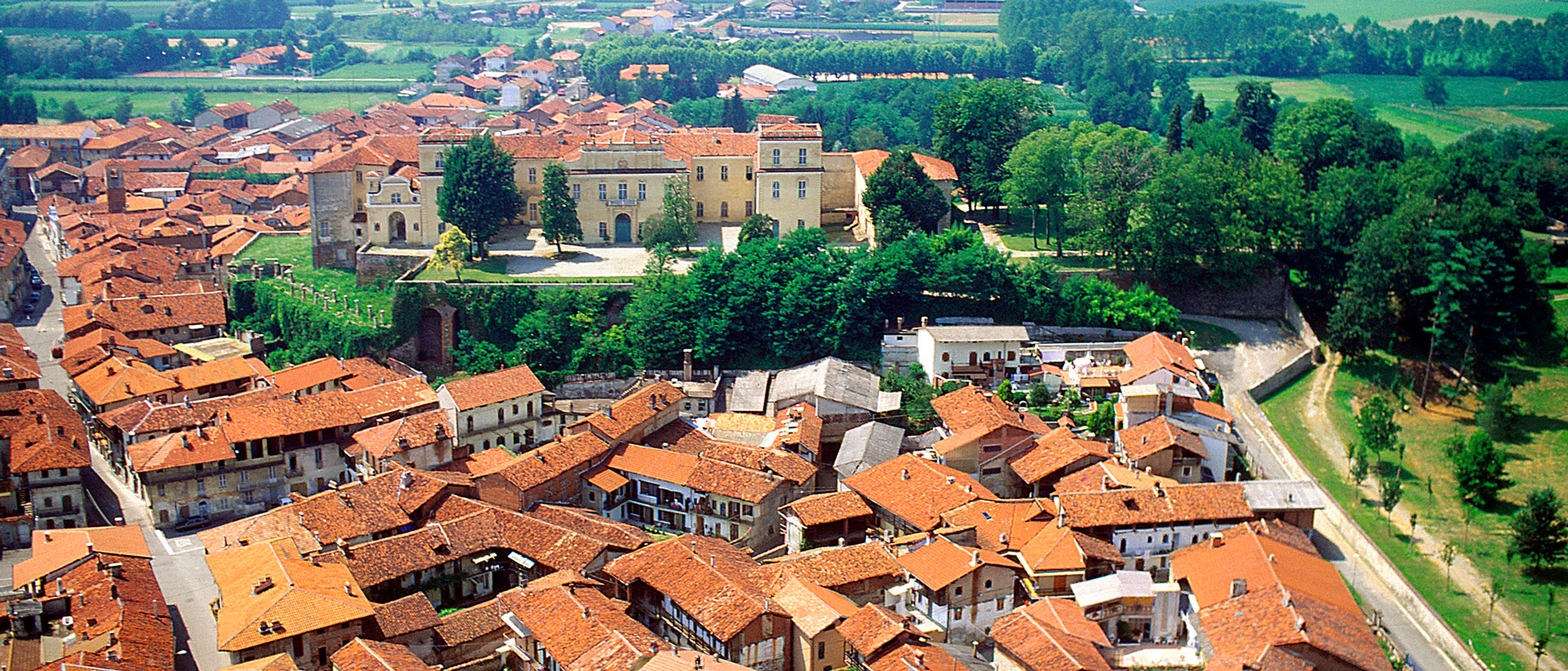 San Canavese Cosa vedere e quali monumenti visitare San Canavese Cosa vedere e quali monumenti visitare
